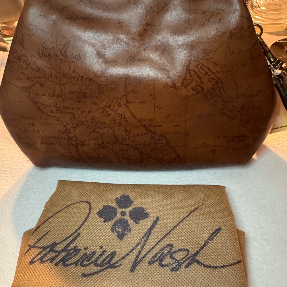 Patricia Nash SAVENA Leather Framed Kiss-Lock Wristlet SIGNATURE MAP PRINT NWT